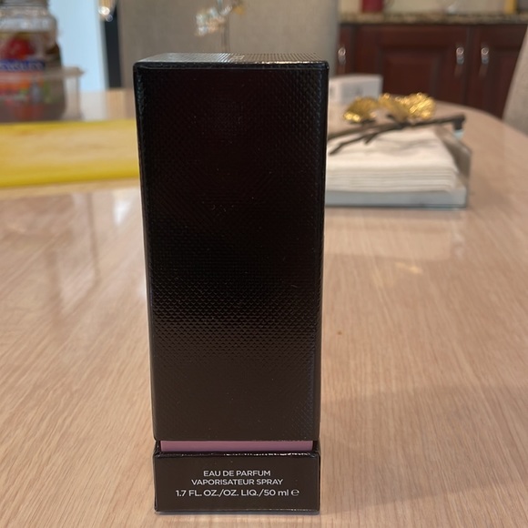 Tom Ford ROSE DE CHINE Eau De Parfum 50 ML - Picture 10 of 12